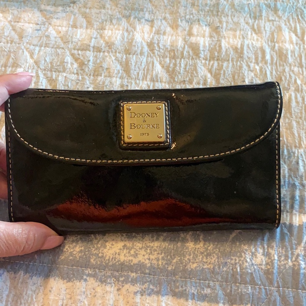 Dooney&Bourke wallet